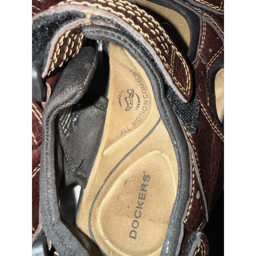 Dockers Mens All Motion Comfort Sandals Brown 3-Strap Fisherman Size 9M